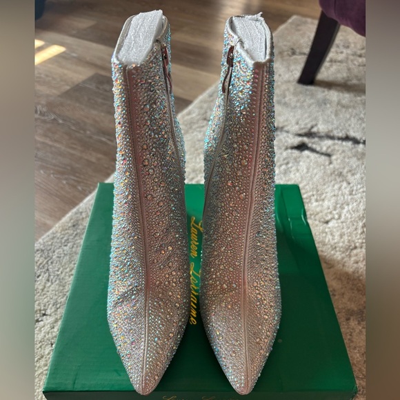 Lauren Lorraine Silver Glitter Rhinestone Ankle Boots! - Picture 3 of 9